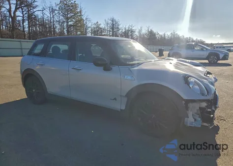 2019 Mini Cooper S Clubman All4 z USA, uszkodzony, nr VIN WMWLU5C59K2L08567